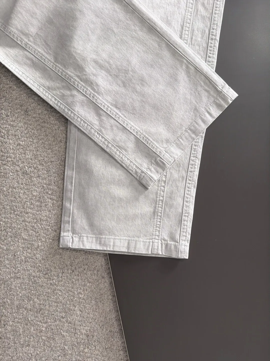 The next day shipped P195 Balenciaga 2026 summer New Arrival elastic casual pants, counter custom fabric Breathable high comfort, impeccable details, brand elements design concept, reflecting high quality. The hand feels delicate and soft! Casual cuts and awesome upper body! Sizes: S-3XL